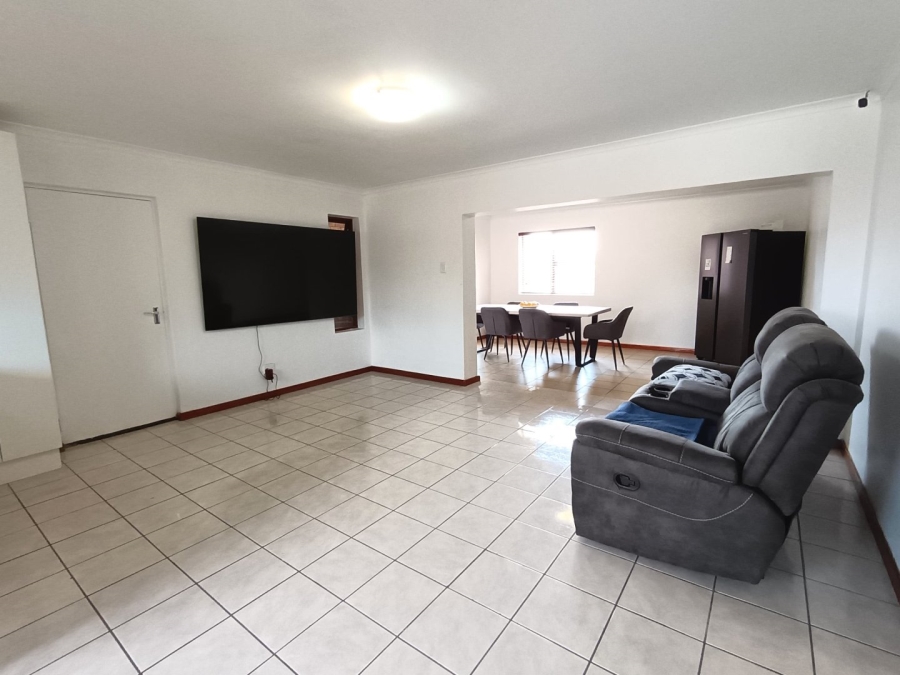 2 Bedroom Property for Sale in Humewood Eastern Cape